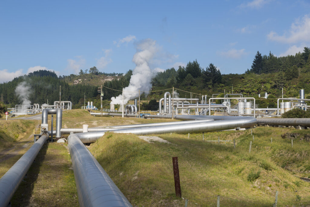 מתקן כוח גיאותרמי | צילום: שאטרסטוק