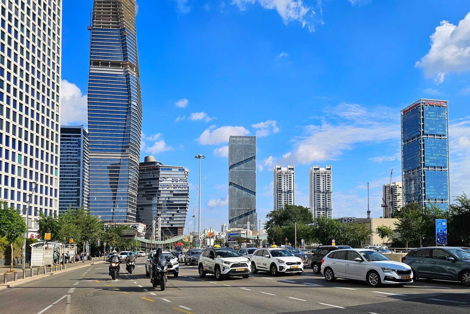 הכנסת אישרה: יהיה קל יותר להפוך משרדים לדירות מגורים