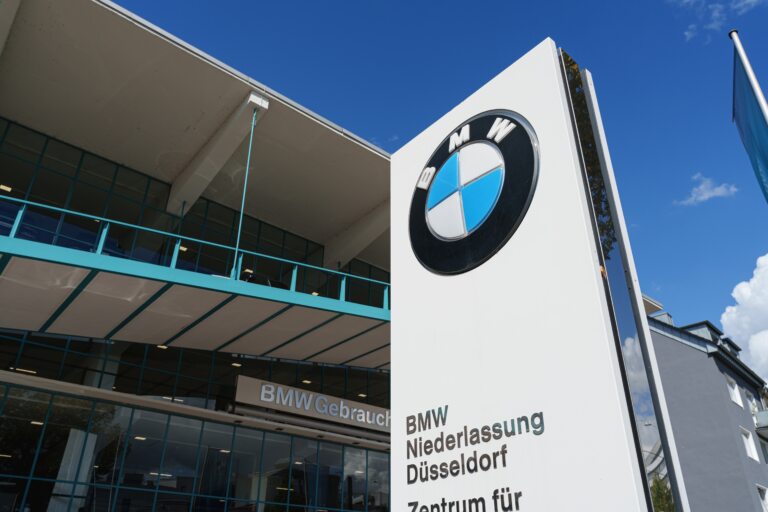 חברת BMW תקצץ 8,000 עובדים – כך היא תעשה את זה